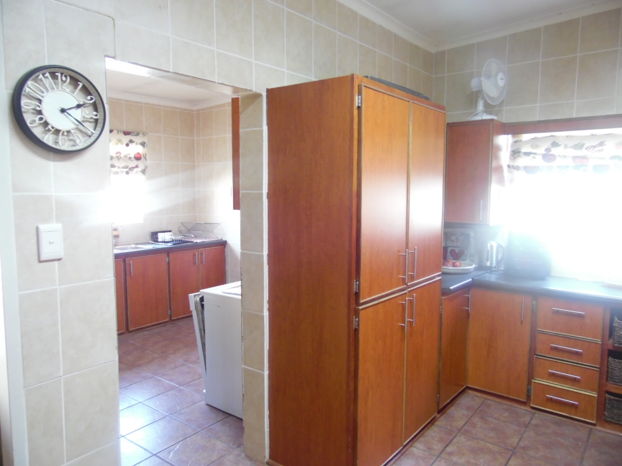 3 Bedroom Property for Sale in Jim Fouchepark Free State